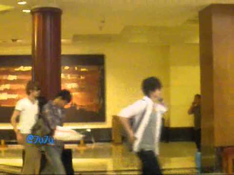 110603 - X-5 - Arrival at Hotel Sultan