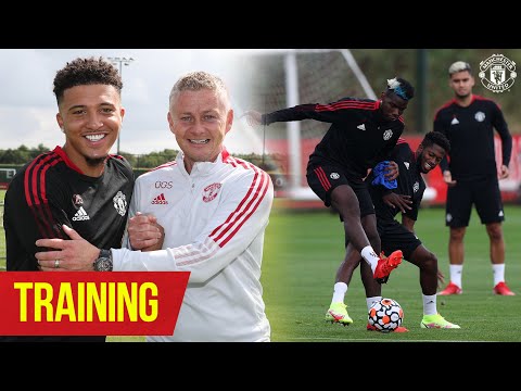 Jadon Sancho's FIRST training session at Carrington! | Manchester United