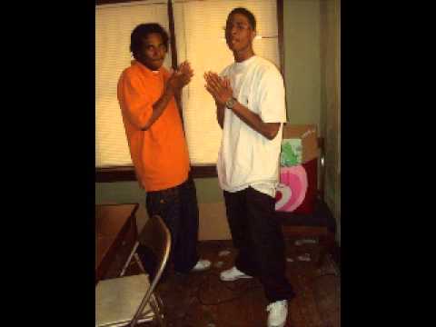 Dee McGhee Feat Rell Gotti- 4EVER YUUNG