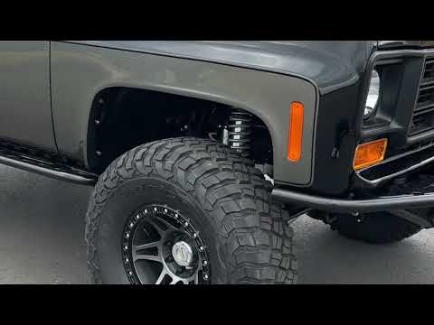 We FOUND the perfect off-road Squarebody!
