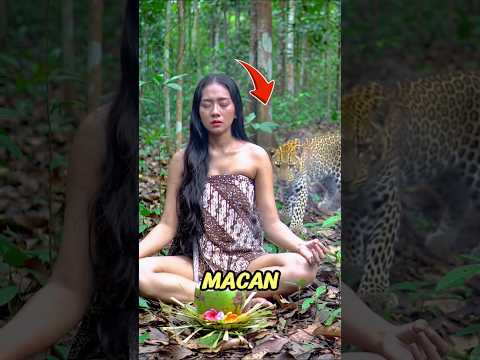 Sedang Ritual Pesugihan, Wanita ini tidak sadar di intai macan tutul #shorts