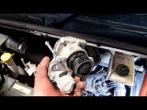 Renault Vauxhall Opel 1.6 dci  R9M front EGR valve removal.