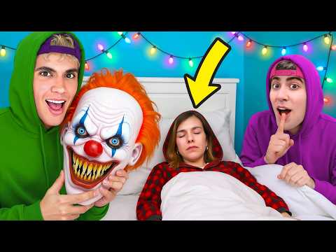I SCARE MY FRIEND WITH THE CLOWN PRANK !!