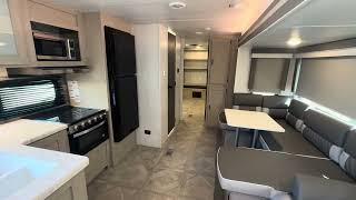 2023 Forest River Wildwood Platinum 31KQBTS