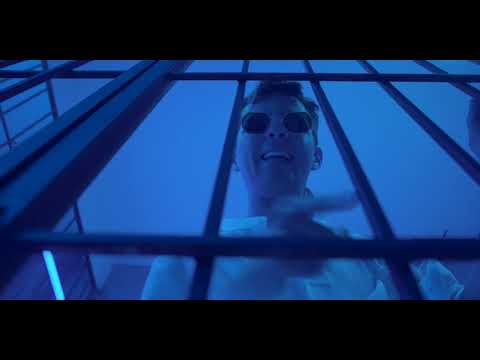 Giovanny Ayala - Una Peda En La Banqueta - Video Oficial 2021