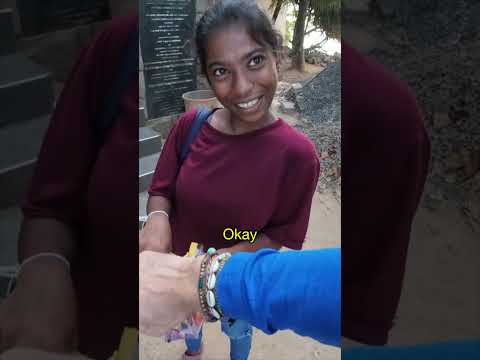 Sri Lankan Girl Falls in Love With Me And Asks For A Kiss 🇱🇰 #srilanka #travel  #funny #viralvideo