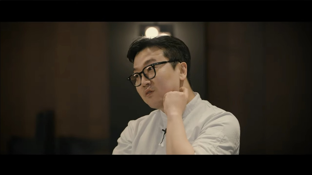 콩피에르 인터뷰 영상