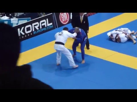 Antonio Henriques Junior - Match 1 - IBJJF European Open 2016 - Black Master 2 - Ultra-Heavy