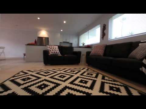 739 Logan Road Greenslopes EXCITING MIXED USE BUILDING WITH MANY OPTIONS!