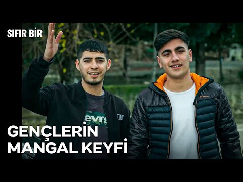 Gökkkkan Abi, Gençlere Mangal Yaptı - Sıfır Bir