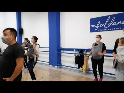 Baby Wearing - Frank García