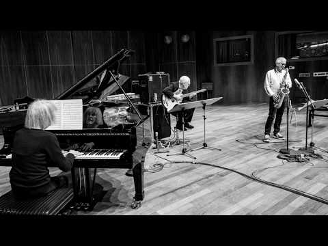 Carla Bley - Life Goes On ( Teaser )