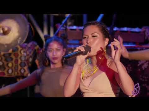 Han Han x Gingee - TAKE A MUNA