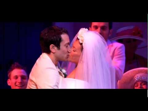 Teaser Mamma Mia ! Le Musical 