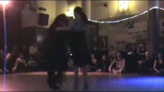 Silvia Toscano y Aoniken Quiroga en La Milonga Solidaria 02