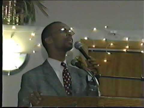 Pastor Deandre Patterson sings Saviour Like a Shepherd Lead Us