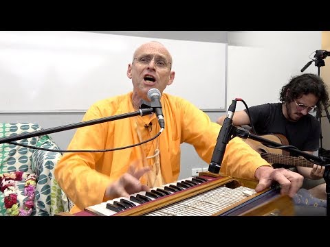 Wyndham Hare Krishna Feast Kirtan - HH Kadamba Kanana Swami