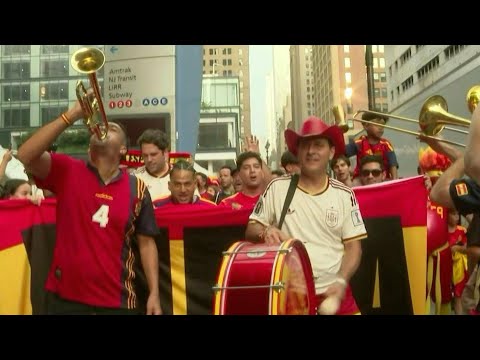 Video Thumbnail: Spain fans gather in New York ahead of World Cup final | AFP