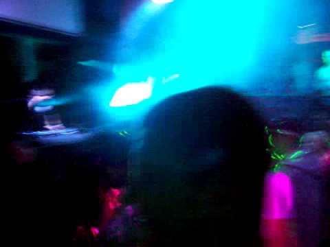 Alex Gaudino ft. Steve Edwards - Take me down   Club XXL live