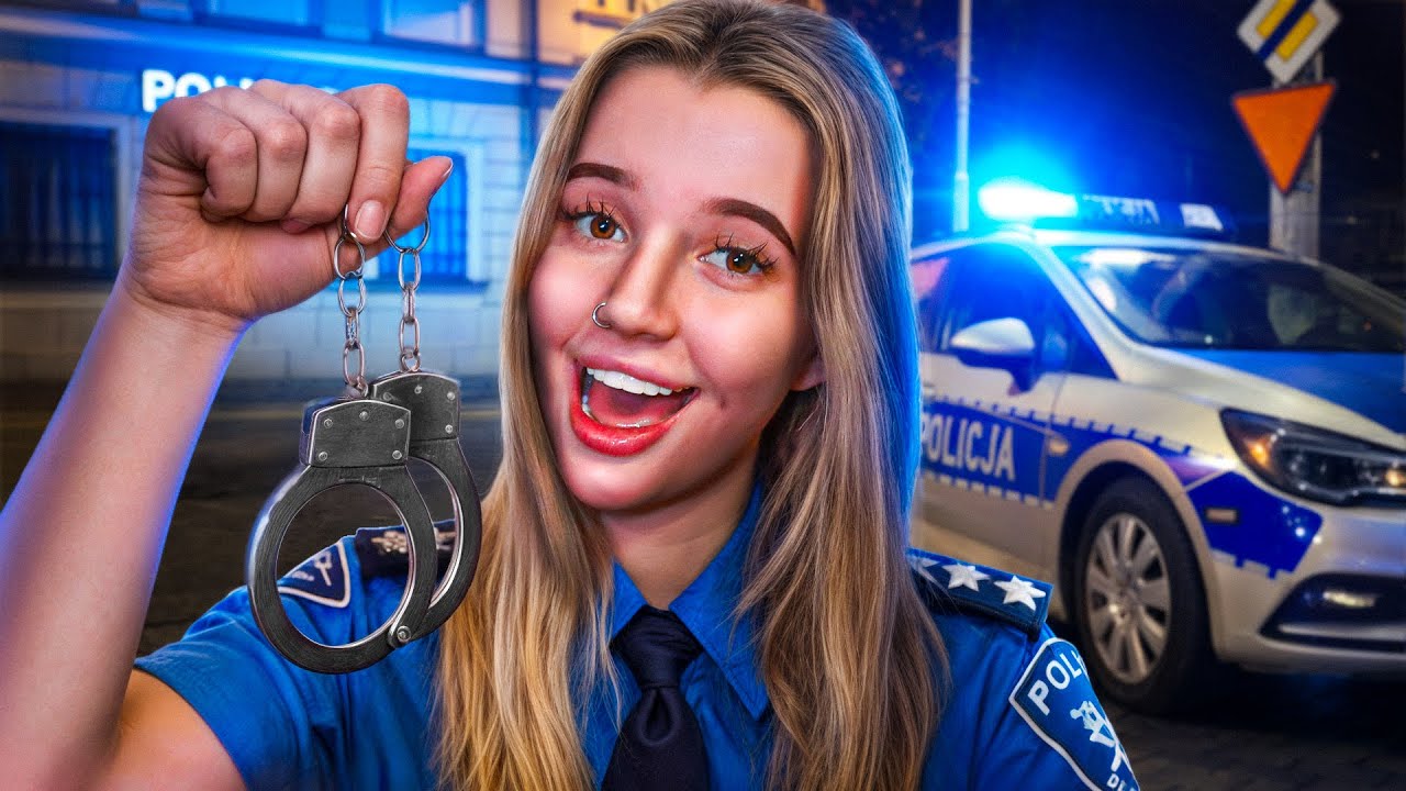 ZOSTAŁAM POLICJANTKĄ na Cały Dzień w Roblox!