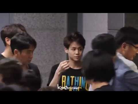 [FANCAM] 160716 Yoseob and Junhyung after fansign