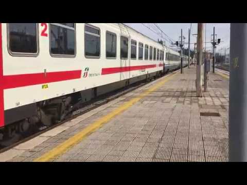 E444R-018 con Intercity 1546 Lecce-Milano C.le.