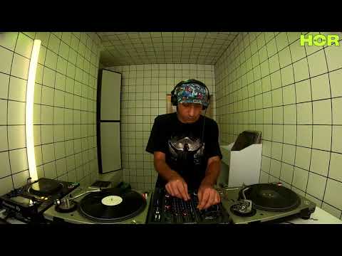 Gravity - Irakli / August 21 / 7pm-8pm