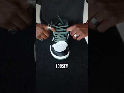How to “No Lace” Jordan 1’s