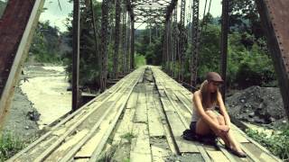 Video Por Qué Tú de Michelle Cordero