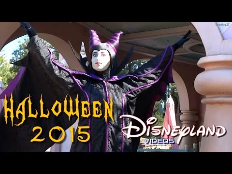 Disneyland Paris - Halloween 2015 HD