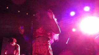 Nao - &quot;Girlfriend&quot; (Live in Boston)