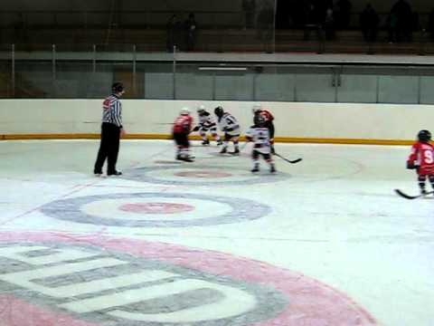 Mustan joukkueen maali ja voittojuhlat