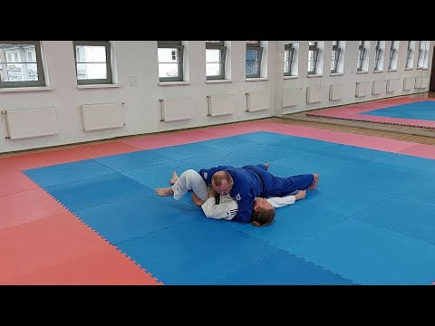 Kuzure-yoko-shiho-gatame