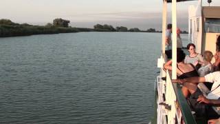 preview picture of video 'In drum spre Sulina - plimbare cu vaporul pe Dunare'