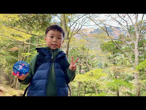 Sodko and Erdemka Hiking on Big Mountain, Japanese Mountain (Oyama) with Cable Car.