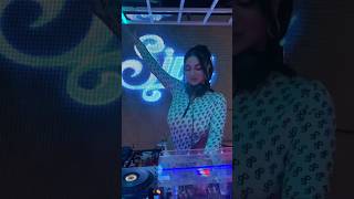 Download lagu DJ Siva Aprilia at Portable Bar Kelapa Gading 💃🏼 mp3