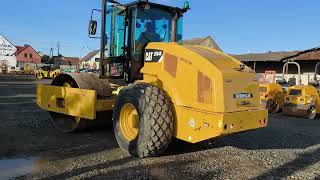 Rouleau compresseur Caterpillar Walec drogowy CS 64 B , METAL-GUMA | Image 4 - Machineryline