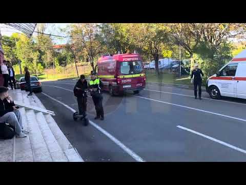 Timisoara: doi adolescenți pe trotinetă electrică au lovit un copil pe pista de biciclete