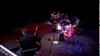 Moreno + 2 + Chrissie Hynde - Nenhuma - Bs. As., 13/11/04