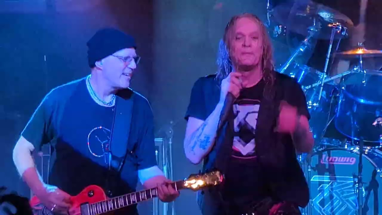 Bent Brother (Twisted Sister w/Sebastian Bach) - We're Not Going To Take It live 8-28-26 - YouTube