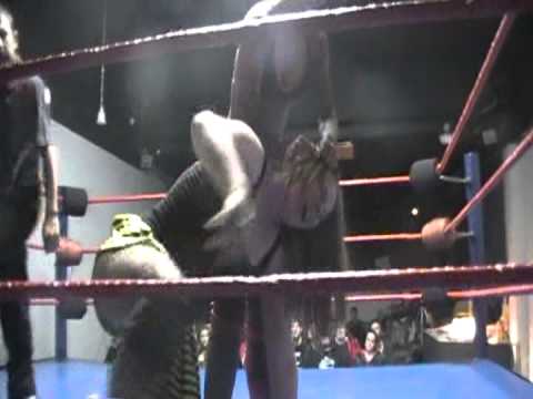 Sexy Samantha vs. Bambi Hall (October 13, 2012)