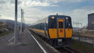 ＪＲ西日本キハ187系　特急スーパーおき4号鳥取行　山陰本線浅利駅高速通過