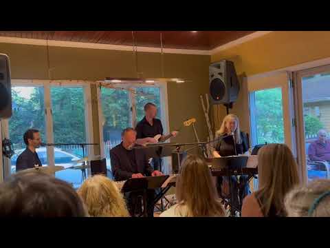 Curley Lamb Music:  Ria Curley/Chuck Lamb Group video.