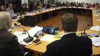 preview picture of video 'Conseil Municipal Mont-Saint-Aignan 20/12/12 (part1)'