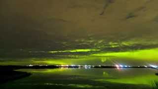 preview picture of video 'Northern Lights over Hanger Lake'