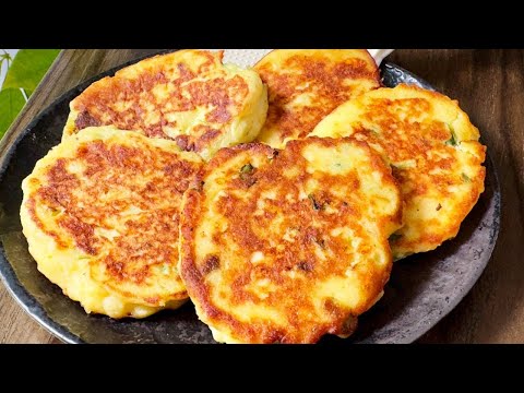If you have 1 potato and 1 egg. Quick tasty German recipe in 5 minutes!
