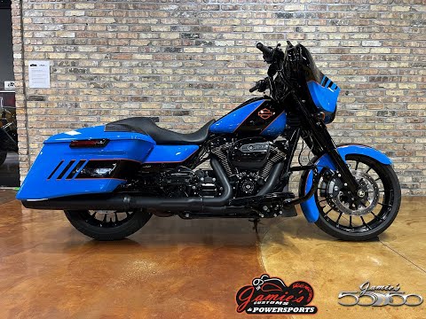 2018 Harley-Davidson Street Glide Special in Big Bend, Wisconsin - Video 1