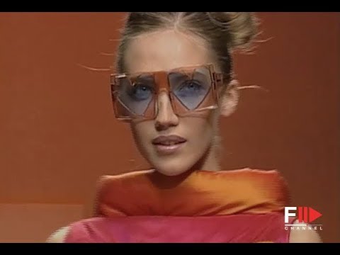 AGATHA RUIZ DE LA PRADA Fall Winter 2005 Milan - Fashion Channel