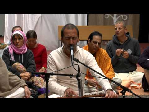 2012 09 06 HG Sarvatma Das - Kirtan