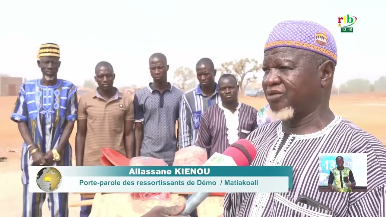 Les déplacés internes de Madjoari et de Matiacoali offrent du ciment et du matériel dans le Gulmu